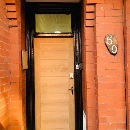 Hôtel 50 Mayford Road à Manchester Extérieur photo